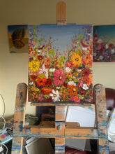 Load image into Gallery viewer, Spotted Flowers and Bees